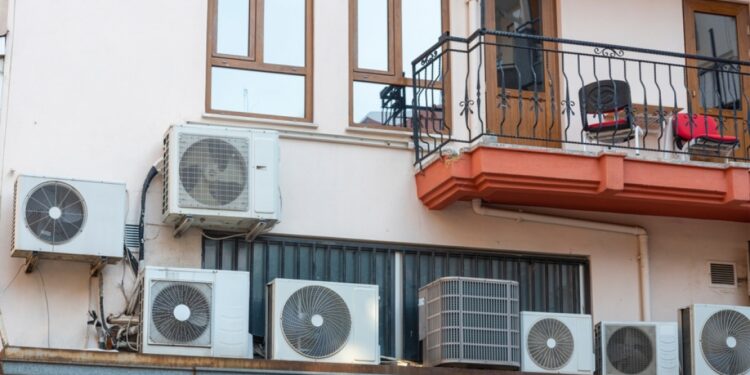 Europa’s vijandige houding tegen airco’s bij hittegolven.