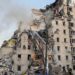 Doden en gewonden door Russische aanval in Kiev, flatgebouw ingestort