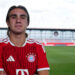 Atromitos verkoopt 17-jarige verdediger Karandrikas aan Bayern München.