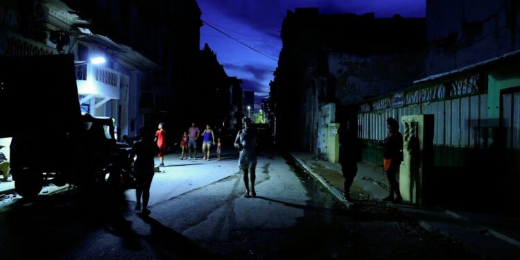 Spaanse NGO brengt humanitaire hulp naar Havana