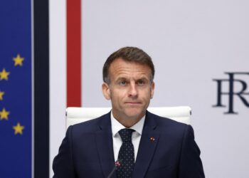 Macron bezoekt Syrië: een historische stap in de diplomatie.