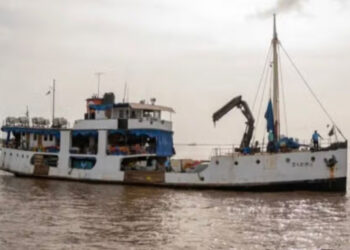 Tientallen vermist na kapseizen veerboot voor Guyaanse kust, 133 aan boord