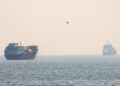 Iran neemt controle over Hormuz en valt Golfstaten aan na Amerikaanse bombardementen