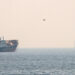 Iran neemt controle over Hormuz en valt Golfstaten aan na Amerikaanse bombardementen