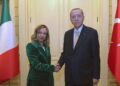 Meloni confronteert Erdogan op NAVO-top voor transatlantische bondgenootschap