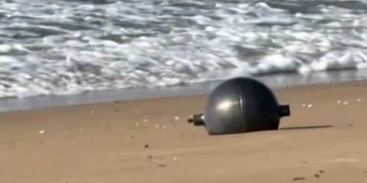 Mysterie van metalen ballen op Australisch strand onthuld door ruimtevaartagentschap