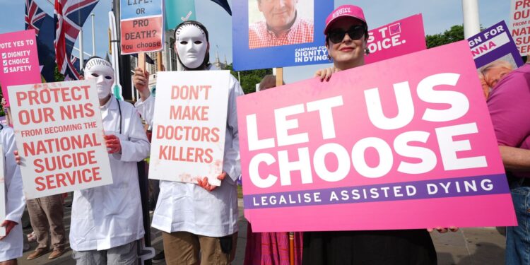 Passeren van euthanasiewetgeving cruciaal om herhaalde discussies te voorkomen, waarschuwt parlementslid