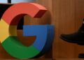 Google moet recordboete van €4,1 miljard betalen voor antitrustschendingen.