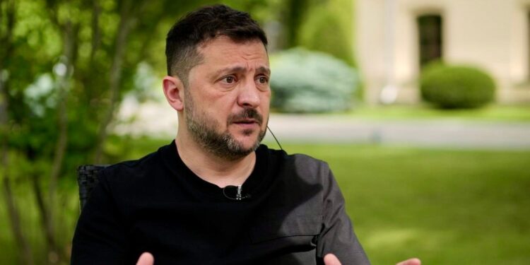 Zelenskyy over ontslagen, drones en ‘lange oorlog’ in verdedigingssamenwerking