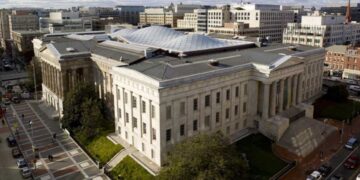 Trump beschuldigt Smithsonian van verspreiden van valse informatie