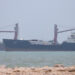 Raket treft tanker in Oman – Straat van Hormuz bijna geblokkeerd na escalatie VS en Iran