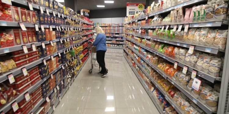 Inflatie supermarkten stijgt met 0,39% in juni; grootste stijgingen bij vleeswaren, maaltijden en babyvoeding