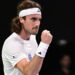 Stefanos Tsitsipas wint 13e titel na overwinning op Kolonja