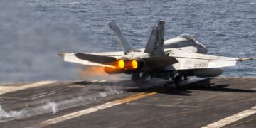Verenigde Staten verwachten langdurig conflict met Iran in Straat van Hormuz