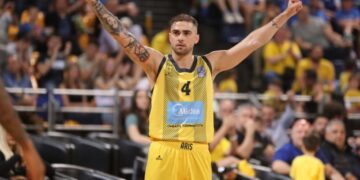 Aris haalt Vasilis Toliopoulos binnen