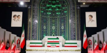 Leiders bij begrafenis Khamenei: wie zijn aanwezig?