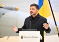 Zelenski overweegt legerhervormingen tijdens aanhoudende protesten in Oekraïne