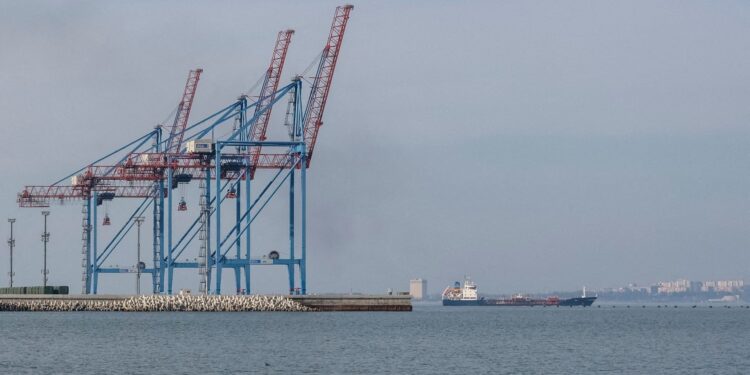 Rusland verhoogt aanvallen op schepen in Zwarte Zee voor graancorridor ondermijning