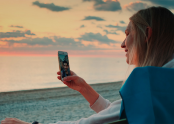 De opkomst van mobiele connectiviteit en digitale vrijheid: Reizen zonder traditioneel roaming.