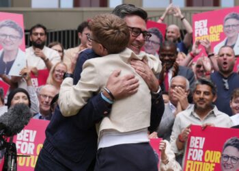 Labour wint met gemak in Greater Manchester, maar zorgen over achterban.