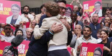 Labour wint met gemak in Greater Manchester, maar zorgen over achterban.
