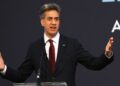 Miliband eist verklaring van Israëlische ambassadeur over nederzettingenprojec