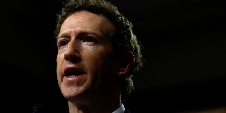 Facebook eigenaar veroordeeld tot betaling van $942m voor schade aan kinderen.
