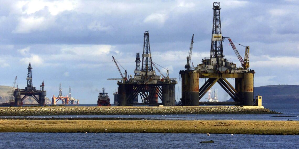Olie- en gasindustrie dringt aan op goedkeuring omstreden projecten van PM.