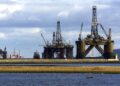 Olie- en gasindustrie dringt aan op goedkeuring omstreden projecten van PM.