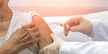 Shingles vaccin vermindert risico op beroerte en hartziekte, blijkt uit onderzoek.