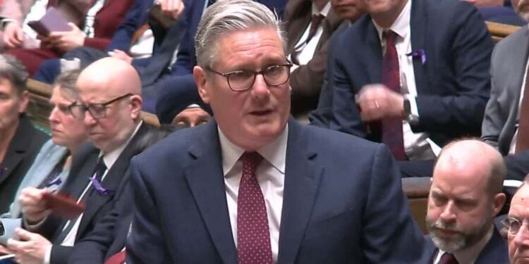 Sir Keir Starmer treedt af als MP, Londen bij-verkiezing geactiveerd.