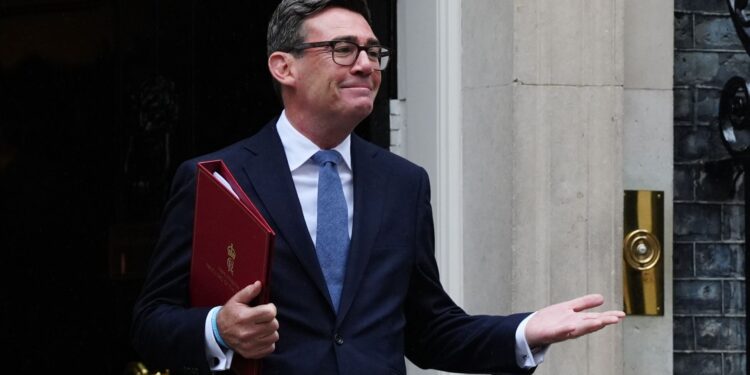 Populariteit van Andy Burnham: een charmante man met aantrekkingskracht