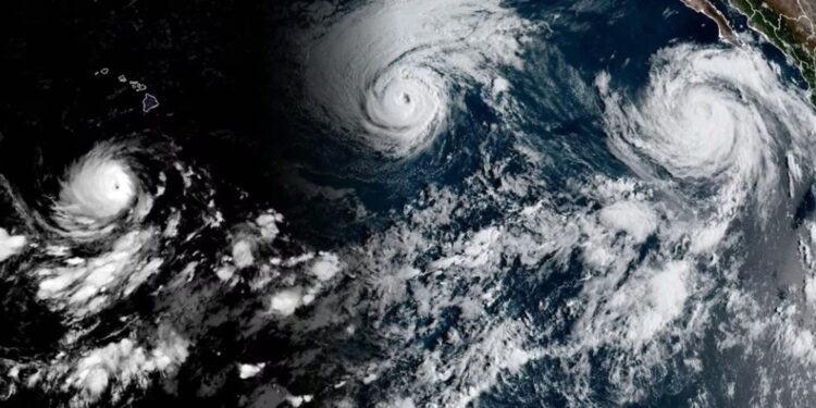 Drie krachtige orkanen in de Stille Oceaan tonen de impact van El Niño.