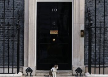 Veiligheidslek blootgelegd in 10 Downing Street vermelding op Booking.com