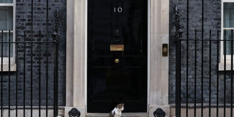 Veiligheidslek blootgelegd in 10 Downing Street vermelding op Booking.com