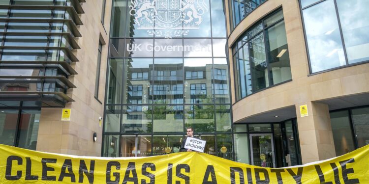 Sir Ed Davey: Jackdaw gasveld ‘logische keuze’ voor overheid.