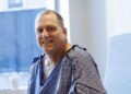 Succesvolle varkensniertransplantatie bij mens houdt negen maanden stand.