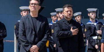 PM belooft solide steun voor Zelenskyy na Trump’s diesel deal met Rusland