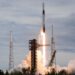 Eerste zwarte vrouwelijke commandant leidt SpaceX-vlucht en zet snelheidsrecord in de VS.