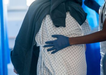 Minister waarschuwt voor uitdagende winter in de NHS