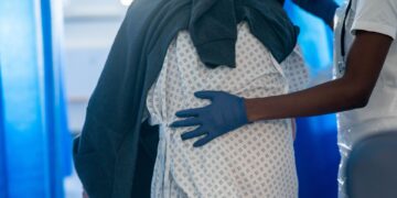 Minister waarschuwt voor uitdagende winter in de NHS