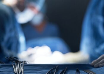 Doorbaakoperatie maakt kinderen mogelijk voor jonge kankerpatiënt.
