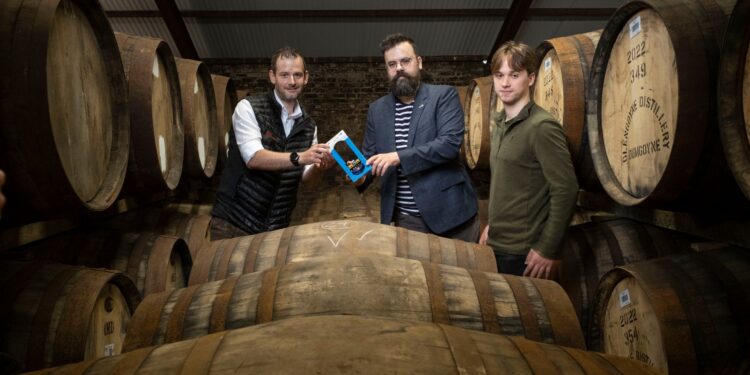Whisky gerijpt in de ruimte: primeur in universitair satellietproject